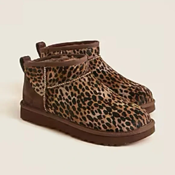 UGG Classic Ultra Mini Boots in Leopard Print - Picture 1 of 3